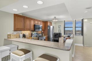 Beachfront 2 Bed 12th Floor I Updated - Marco Island - 7