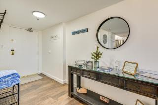Airy Destin Condo with Pool - Walk to Private Beach! - Destin - 4