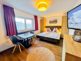 Bergfried Appartements - Ski In Ski Out, inklusive Sommerkarte, zentral mit Ausblick über Kaprun - Kaprun - 0