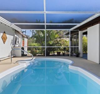 1mi to Beach Jungle Bungalow 1 acre with Pool - 7