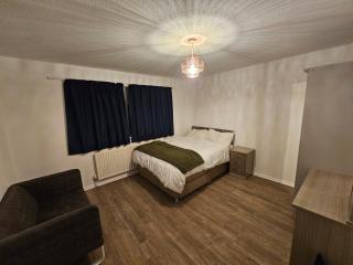 Your Cozy Home Away From Home - Surbiton - 5