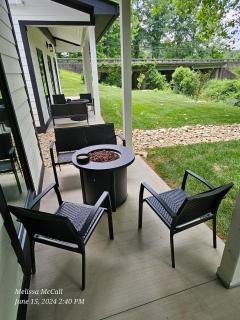 Life's Good Creek Side Retreat - Brevard - 6