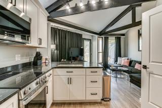 7 Mi to Ocean Myrtle Beach Condo with Deck - 3