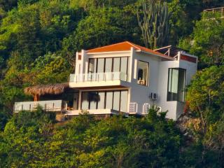 EXCLUSIVE OCEANFRONT Casa Di Luca - Playa Estacahuite - 9