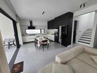 Private Accommodation Nino No 1 - Albion - 7