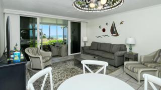 LaPlaya 106A Beach front Just steps to the white sand and turquoise Gulf of Mexico - Longboat Key - 4