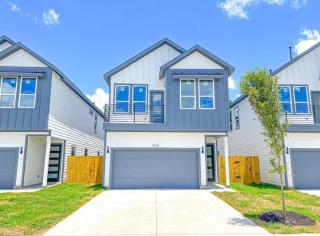 The Orange HTX by NRG Med Cent - 0