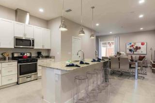 Stylish 4Bed Townhome at Summerville Near Disney - Orlando - 3