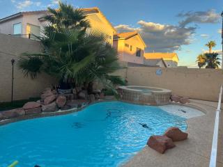 3 bedrooms house with private pool free parking - Las Vegas - 0