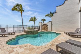 Gulf-Front 10BR Estate: Private Pools, Spas, Views - Fort Myers Beach - 9
