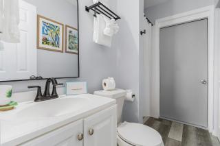 Heated Pool Oasis: Beach Access & Pet-Friendly - Fort Myers Beach - 1