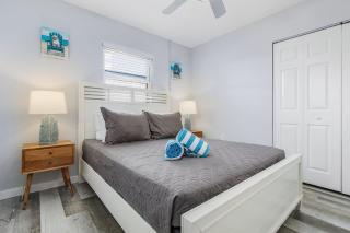 Stylish Villa w/ Pool, Beach Access & Pet-Friendly - Fort Myers Beach - 1