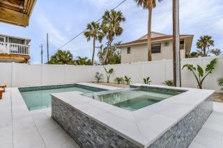 Madison Court: Pool, Spa & Walk to the Beach! - Fort Myers Beach - 3