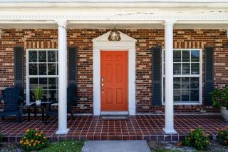Stylish Retro 3BR: Screened Patio, Outdoor Grill - Fort Myers - 6