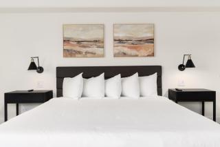 PRIME LOCATION Ski-In Ski-Out with Mountain Views BEST location in Breckenridge - 8