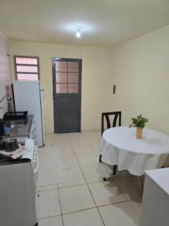 Edificio Hayannes - 1 Quarto - 1 Cozinha - 1 Banheiro - Garagem Coberta - Maringá - 6