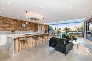 Nutkin Barn - Contemporary home in West Sussex - Chichester - 3