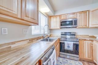 Cozy Anchorage Apartment with Mountain Views - Anchorage - 1