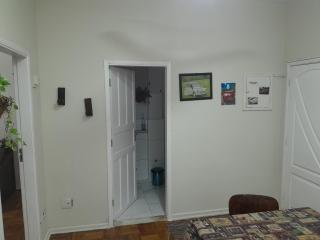 Apto Gonzaga a 20m da praia -Ar Split & Pet Friendly - 8