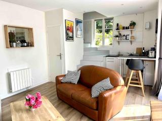 Adorable petite maison indépendante avec parking privé - Le Mesnil-le-Roi - 6