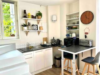 Adorable petite maison indépendante avec parking privé - Le Mesnil-le-Roi - 7
