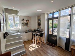 Adorable petite maison indépendante avec parking privé - Le Mesnil-le-Roi - 8