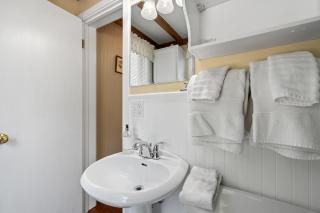 Tuckaway Cottage by Simple Life Rentals - Ephraim - 3