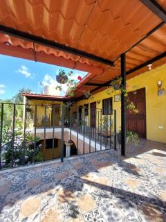 Hotel Nolasco - Antigua Guatemala - 3