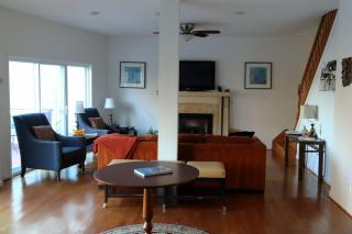 Quiet Relaxing Waterfront Suisse Chalet - Annapolis - 8
