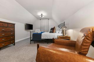 Hillside Packers Haven by Simple Life Rentals - Green Bay - 2