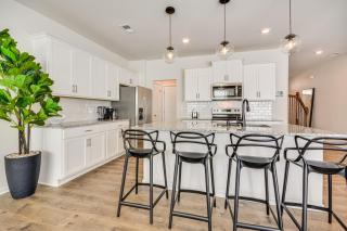 Modern Townhome with Private Yard in Kernersville! - Kernersville - 3