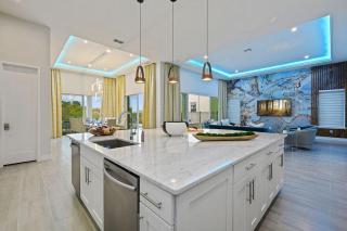 Modern 7 Bdrm Mansion with Themed Bedrooms at the Bear's Den - Kissimmee - 2