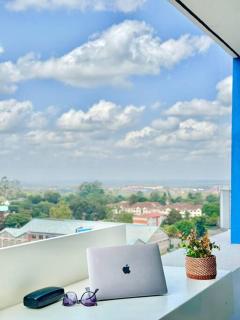 one and a half bedroom with heated pool in Kilimani Nairobi near Lavington - 9