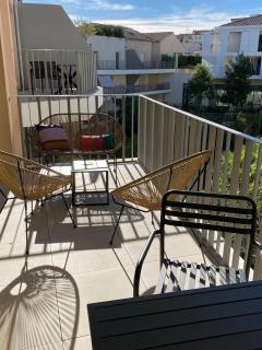 Fabulous Two-Bedroom Apartment with parking - Antibes - 5