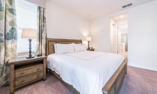 Warm 6 Bdrm Home with Private Pool at Encore - Orlando - 2
