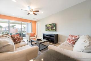 EC422 - Gleaming Villa with Home Theater at Encore - Orlando - 4