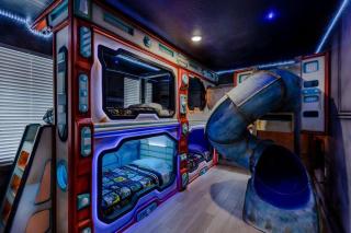W406 - Coastal Retreat with Galactic Themed Bedroom - Kissimmee - 0