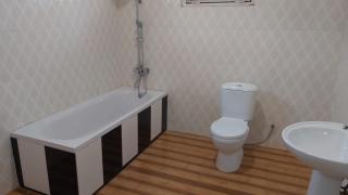 Villa Sleeps 10 with Garden - 5