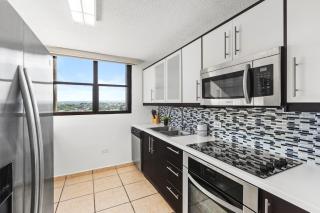 Oceanview Apt With Parking And Steps To The Sand - San Juan - 6