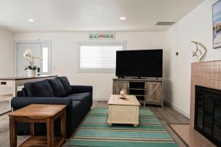 Beach Escape, 2 Blocks Away, Sleeps 6 - 5