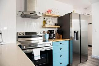 Seaside Family Escape, 2 Blocks Away, Sleeps 6 - 1