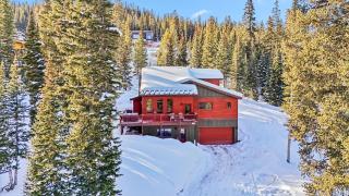 3BR Mountain Retreat with Hot Tub - 8