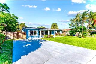 Seabreeze escape, Entire House, 3br,2bath, Private Yard, HEATED Saltwater Pool, Pompano Beach-Fort Lauderdale, sleeps 8 - Pompano Beach - 5