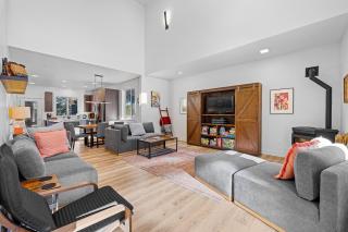 Sharlie's Chateau - Sleek, modern, new-build home near golf, park, and lake - McCall - 9