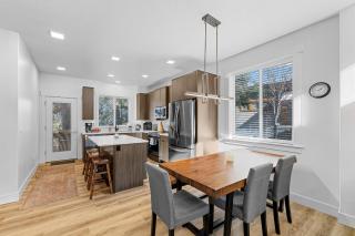 Sharlie's Chateau - Sleek, modern, new-build home near golf, park, and lake - McCall - 8