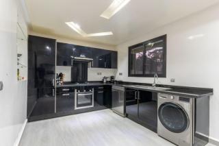 Duplex with private pool - 7