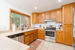 Lovely Home in Pollock Pines with Hot Tub - Pollock Pines - 5