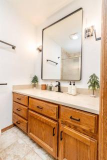 Lovely Home in Pollock Pines with Hot Tub - Pollock Pines - 8