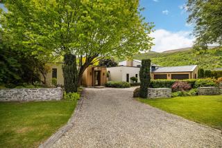 61 Adamson by Sothebys Luxury Rental Homes - Arrowtown - 5