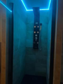 Magnifique gîte avec jacuzzi et sauna privatifs - - 9